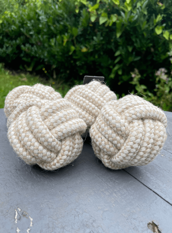 Buddy Knot Ball